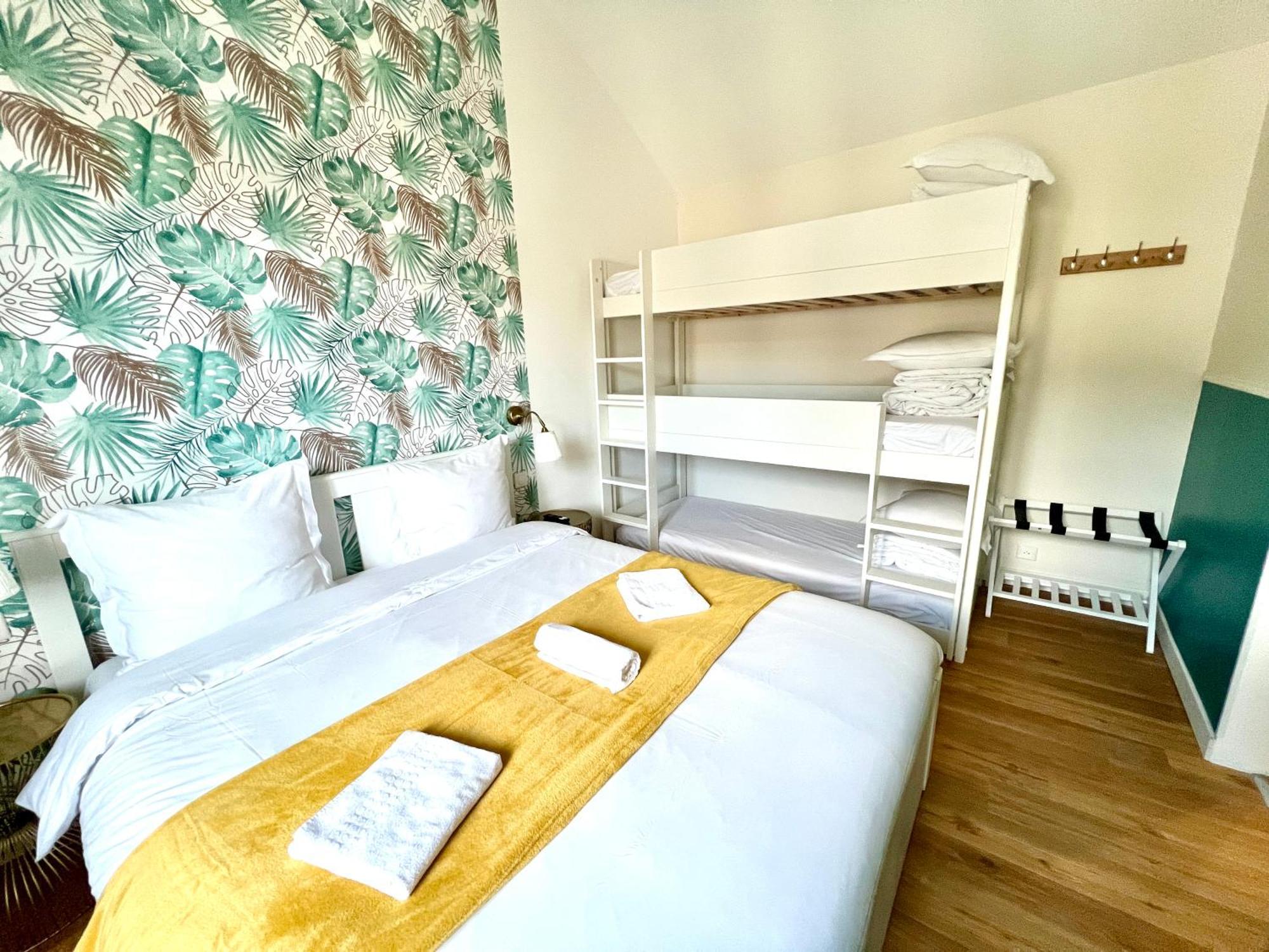 Guest House Close To Disney! Montevrain Bagian luar foto